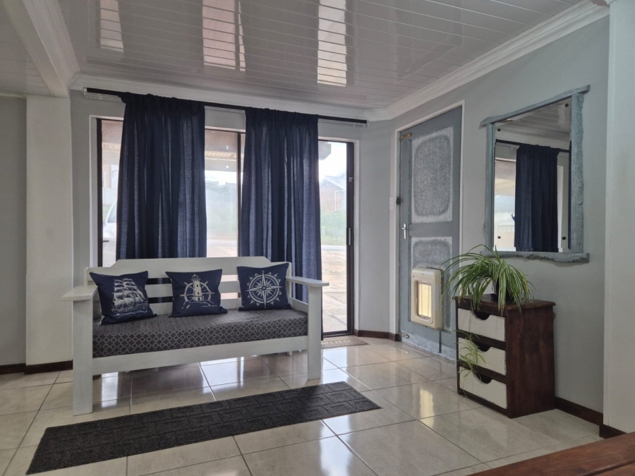 4 Bedroom Property for Sale in Stilbaai Wes Western Cape